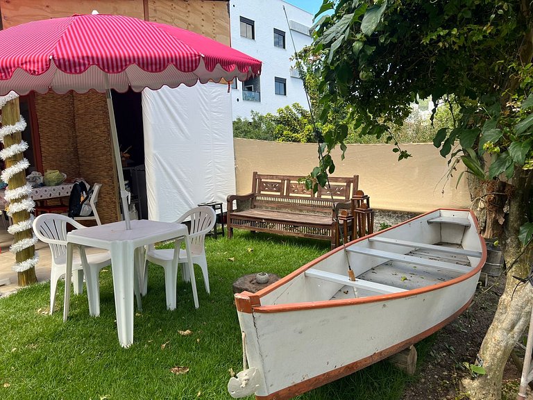 Maresia Ingleses - 250 m da praia