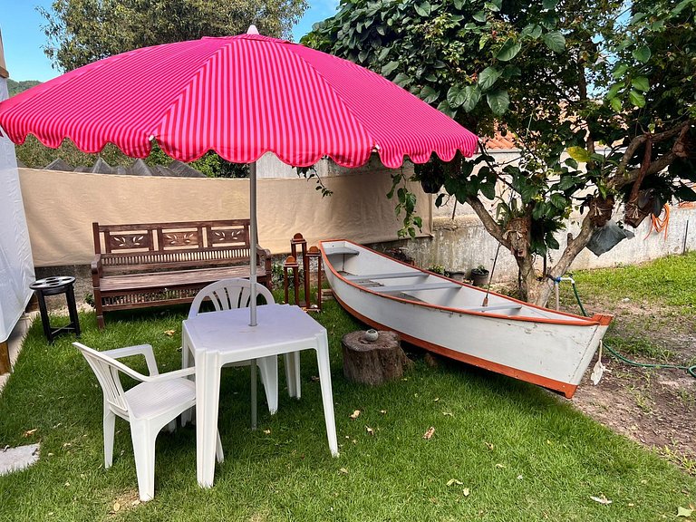 Maresia Ingleses - 250 m da praia